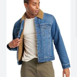 Goodfellow & Co Blue Denim Jacket with Tan Sherpa Collar